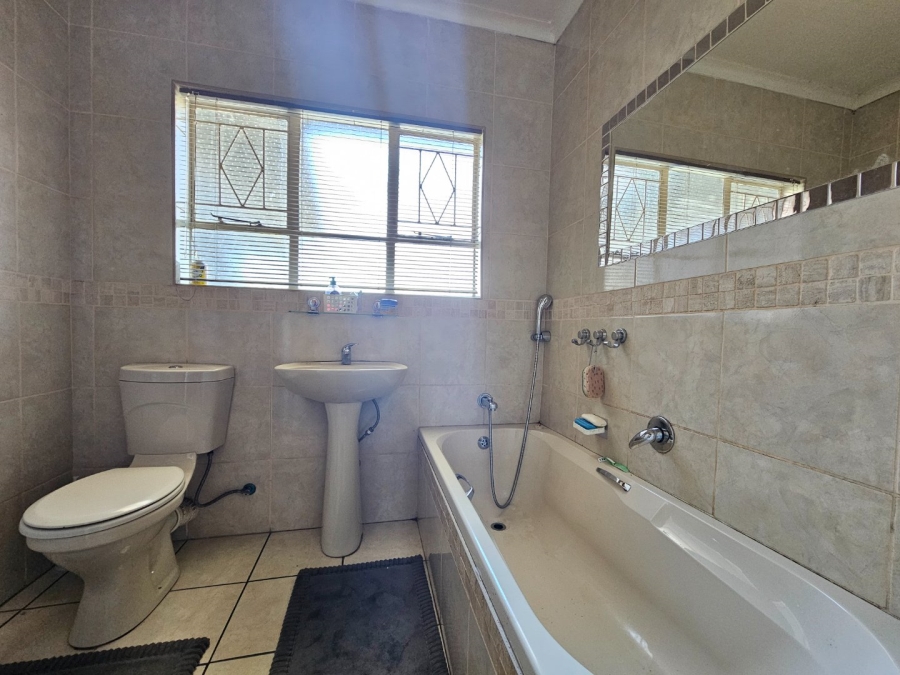 4 Bedroom Property for Sale in Sasolburg Ext 23 Free State